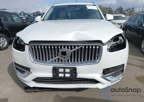 2024 Volvo Xc90 B5 Plus Bright Theme z USA, uszkodzony, nr VIN YV4L12PE7R1188205